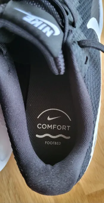 Tweedehands Nike Revolution 8 bike — afbeelding 3 van 7