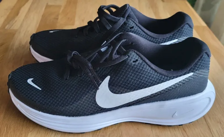 Tweedehands Nike Revolution 8 bike — afbeelding 5 van 7