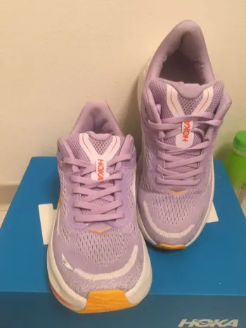 Hoka Bondi-9 bike d'occasion — image 2 sur 7