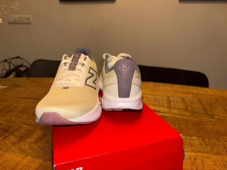 New Balance 520 bike d'occasion — image 2 sur 7