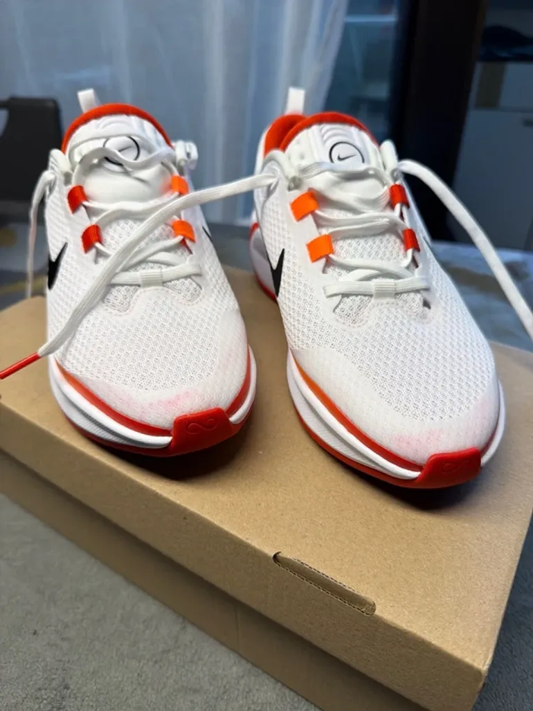 Used Orange Nike Infinity bike — image 3 of 9