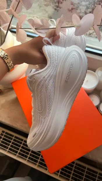 Używany Nike Vomero Plus bike — zdjęcie 4 z 6