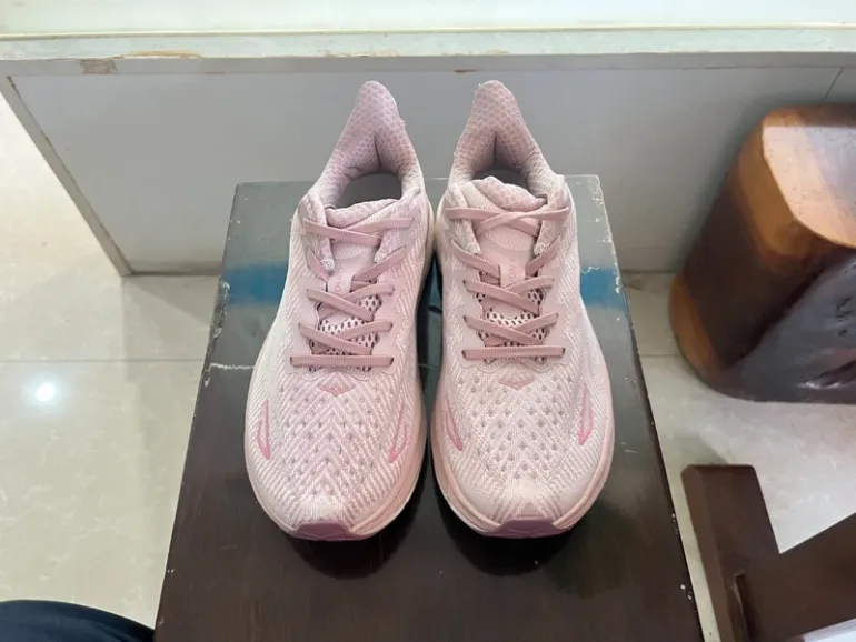 Used Rose Hoka Schuhe Größe 40 bike — image 2 of 4