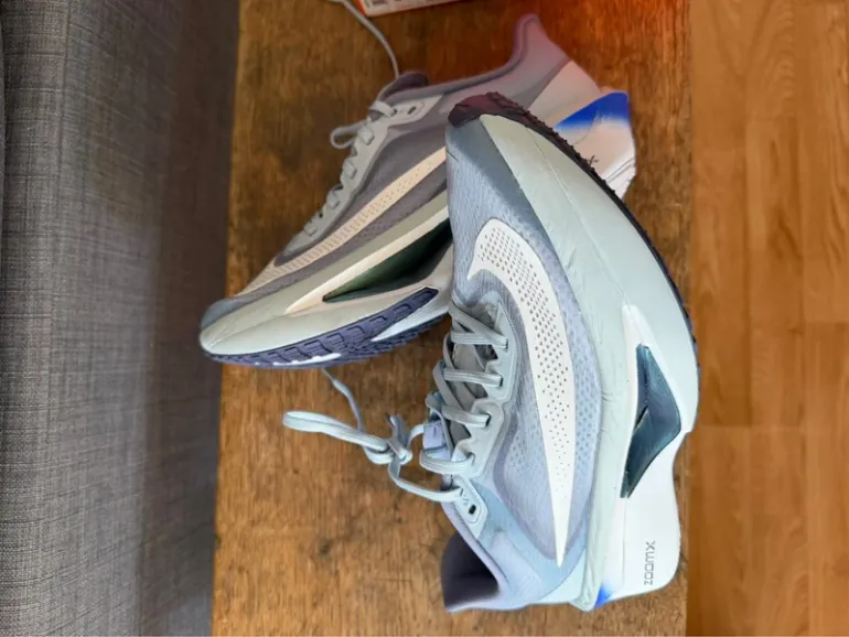 Used Nike Zoom Fly 6 bike — image 2 of 7