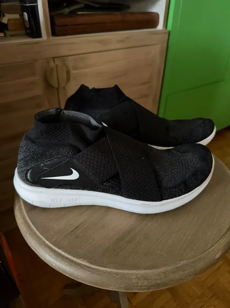 Used Nike Free RN Motion Flyknit 2017 bike — image 3 of 3