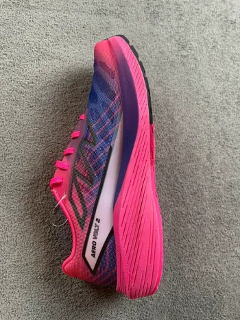 Used Salomon Running Shoes Women 39 1/3 bike — image 4 of 9