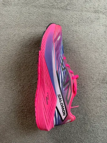 Used Salomon Running Shoes Women 39 1/3 bike — image 2 of 9