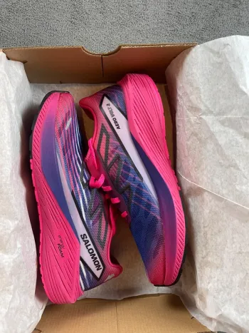 Used Salomon Running Shoes Women 39 1/3 bike — image 7 of 9