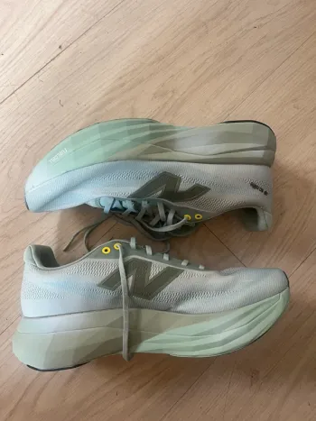 Used New Balance Fuelcell Elite Supercomp v5 Running Shoes