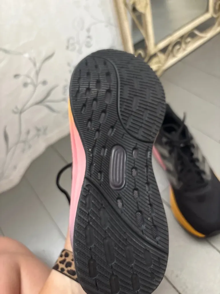 Tweedehands Adidas adiwear bike — afbeelding 6 van 6