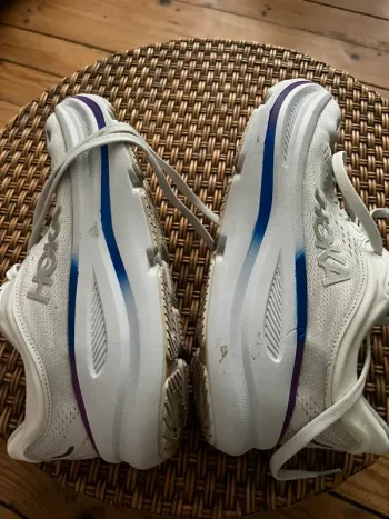 Hoka Running Shoes bike usato — immagine 4 di 5