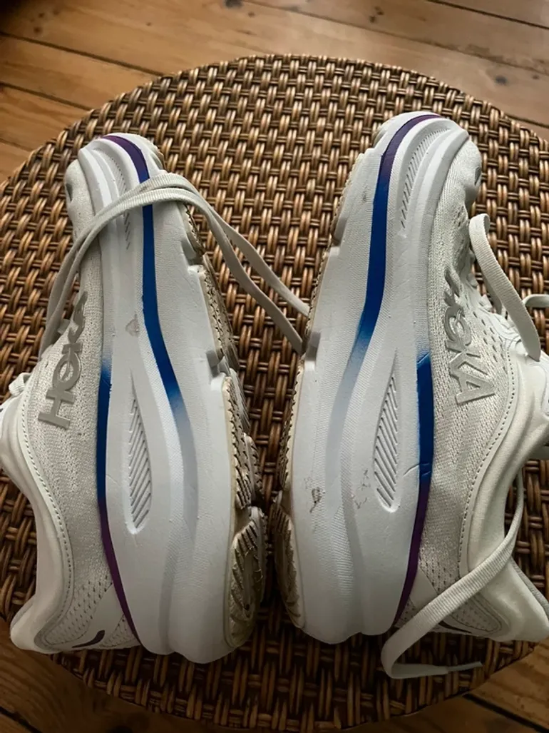 Hoka Running Shoes bike usato — immagine 4 di 5