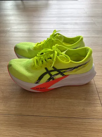 Used Asics Magic Speed Running Shoes