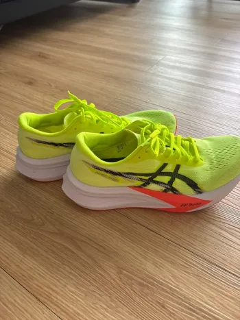 Used Asics Magic Speed bike — image 4 of 5
