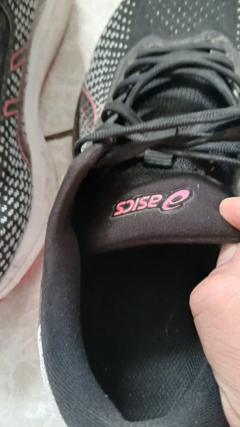 Used Asics Sportschuhe Gr. 42 bike — image 5 of 7
