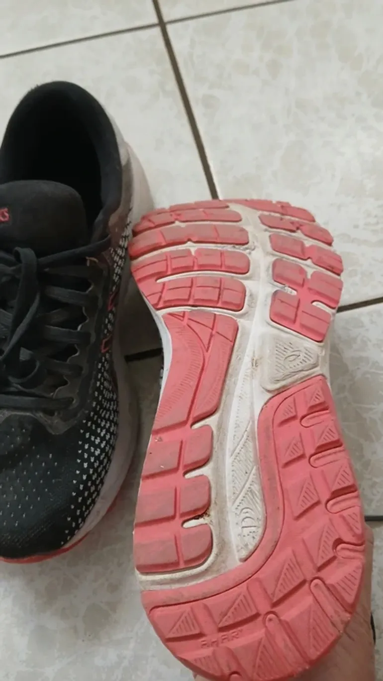 Used Asics Sportschuhe Gr. 42 bike — image 7 of 7