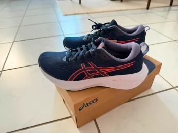 Used Asics Shoes bike — image 5 of 7