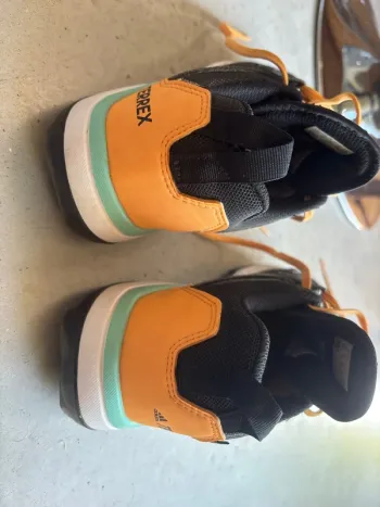 Used Adidas Terrex bike — image 3 of 6