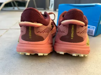 Tweedehands Hoka Challenger 8 bike — afbeelding 4 van 10
