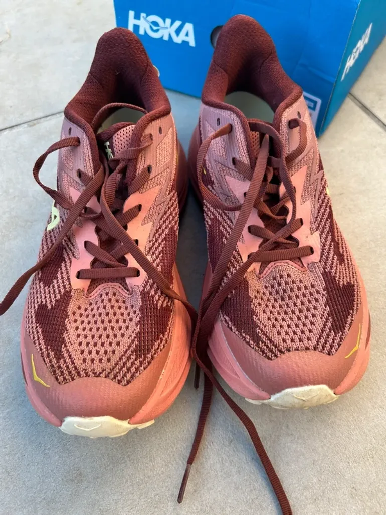 Tweedehands Hoka Challenger 8 bike — afbeelding 2 van 10