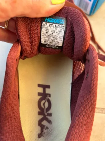 Tweedehands Hoka Challenger 8 bike — afbeelding 7 van 10