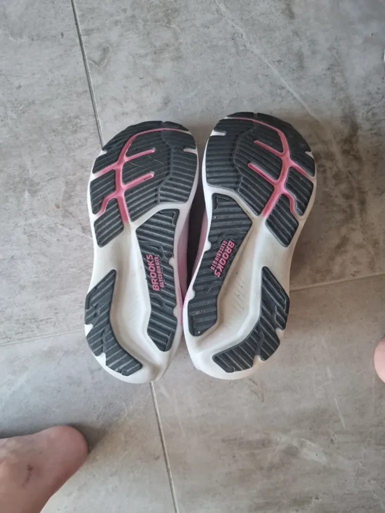 Used Brooks Glycerin 23 GTS bike — image 8 of 9