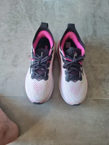 Used Brooks Glycerin 23 GTS Running Shoes