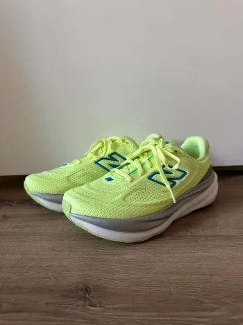 Used New Balance 1080 Running Shoes