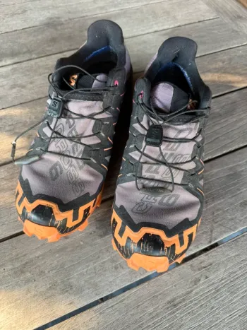 Used Salomon Speedcross 6 Running Shoes