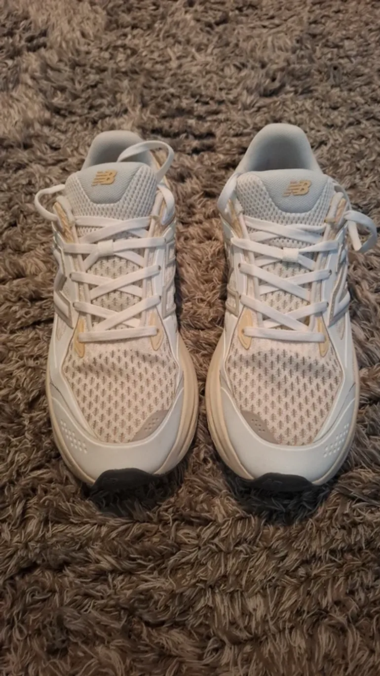 Used New Balance UTRN bike — image 4 of 9