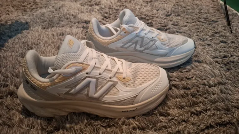 Used New Balance UTRN bike — image 3 of 9