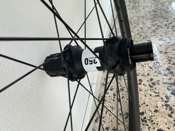 Tweedehands Roval Terra CL Wheelset 2025 bike — afbeelding 4 van 11