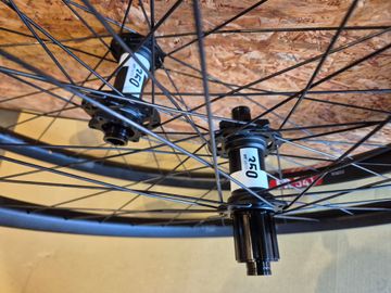 Brugt Dt Swiss FR541 Wheelset bike — billede 3 af 3