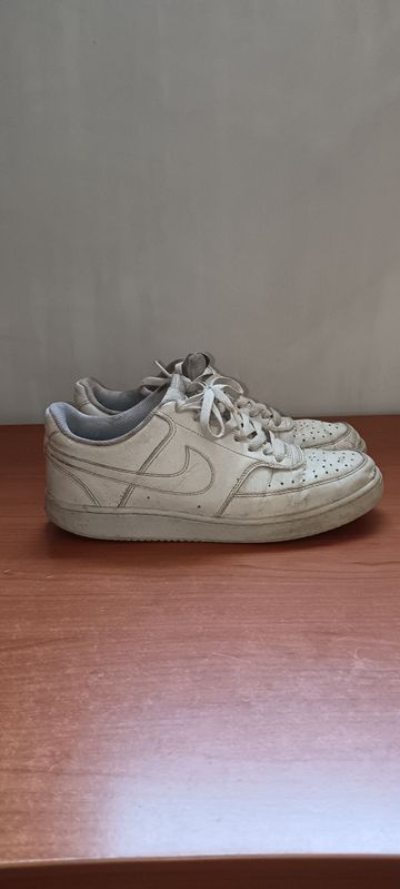 Tweedehands Nike Sportswear Sneakers basseCourt vision low next nature 2022 Running Shoes