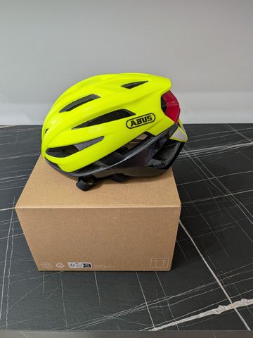 Gebrauchtes ABUS Helmet 2026 Cycling Accessories