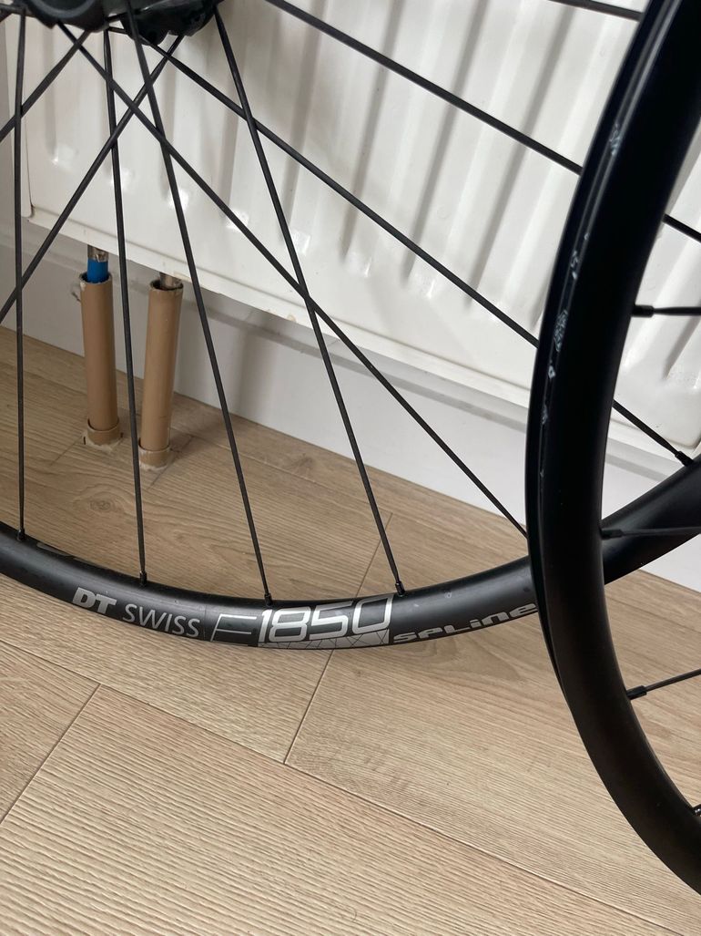 Used Dt Swiss E1850 2025 bike — image 2 of 2