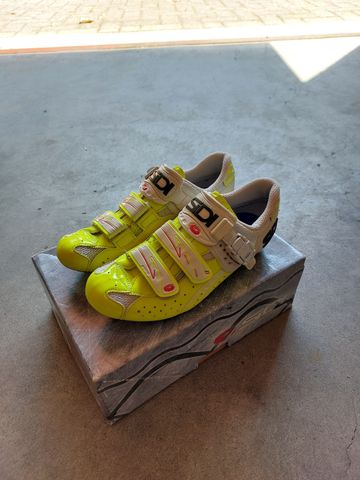 Used Sidi Genius 5 Fit Carbon Vernice Cycling Shoes