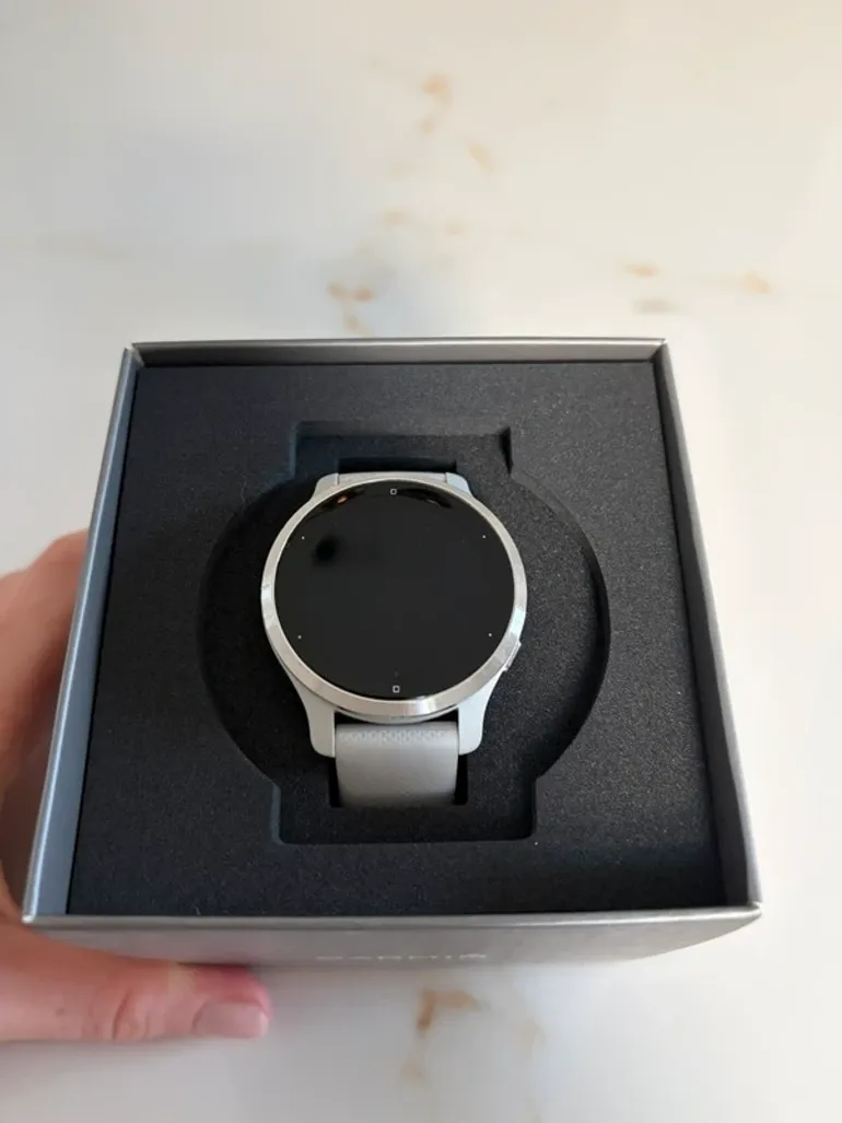 Used Garmin Venu 2s bike — image 2 of 7