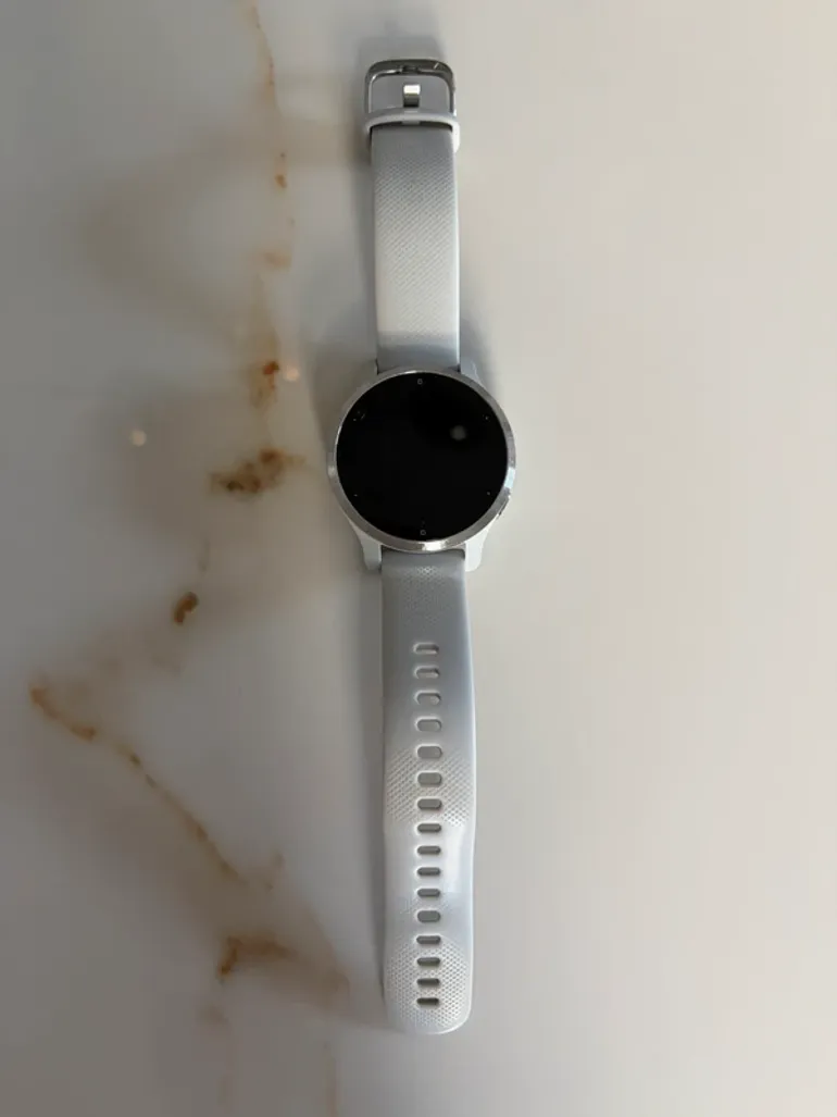 Used Garmin Venu 2s bike — image 3 of 7