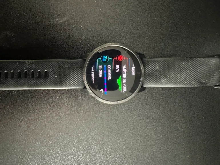 Used Garmin Venu 2 bike — image 4 of 11