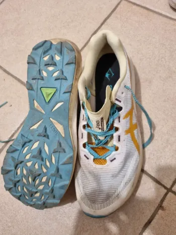 Asics fujispeed bike de segunda mano — imagen 3 de 3