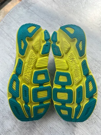 Used Hoka Chaussures 41 EU bike — image 5 of 5