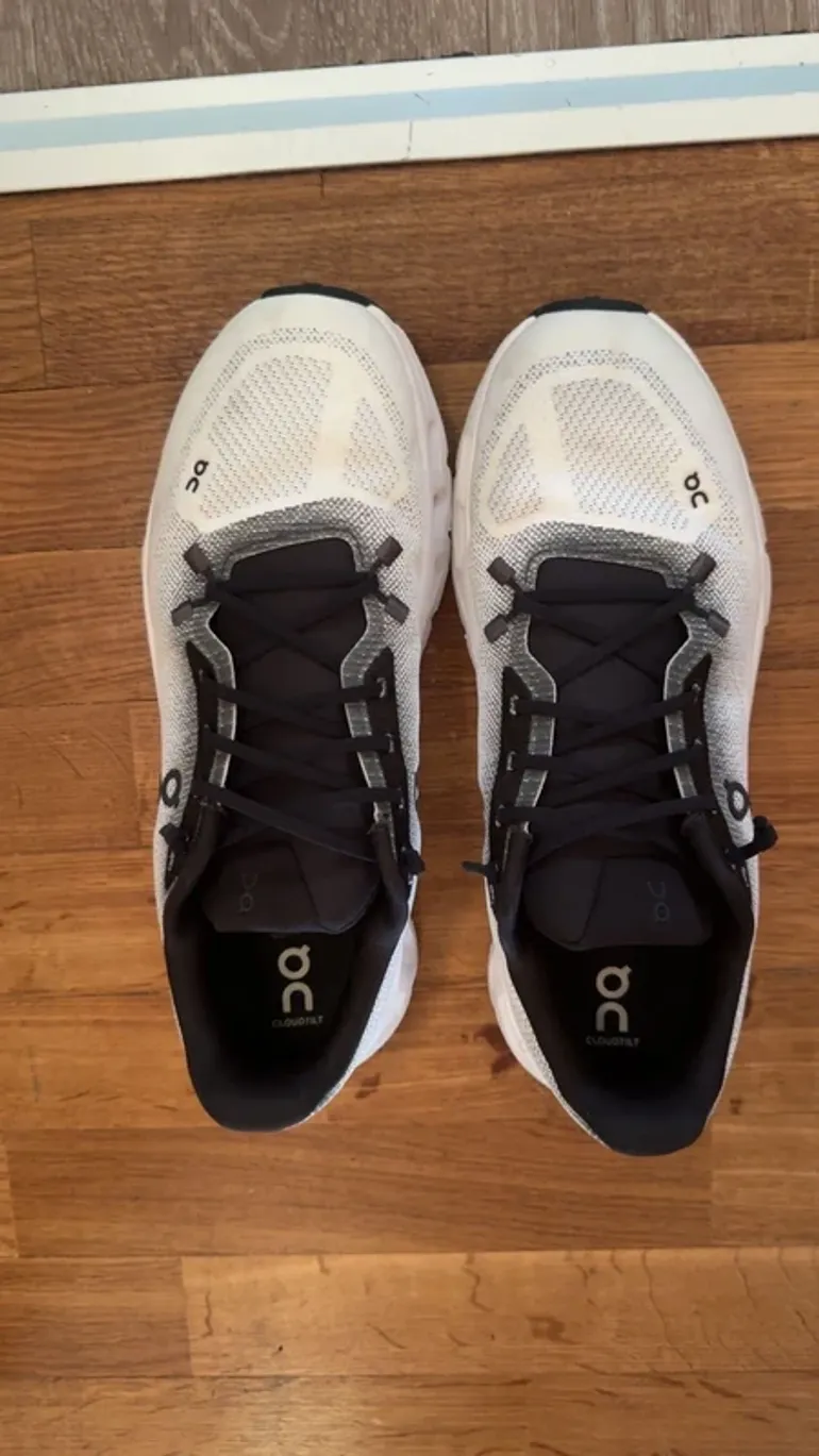 On Running On Shoes bike d'occasion — image 2 sur 7
