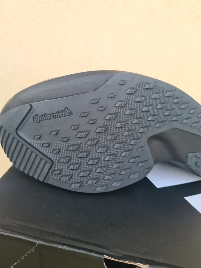 Used Adidas Adizero evo sl ATR bike — image 12 of 14
