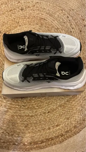 Tweedehands On Running Cloud Running Shoes