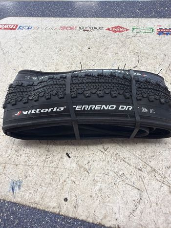 Used Vittoria Terreno Dry Gravel Endurance 2026 Tyres & Tubes