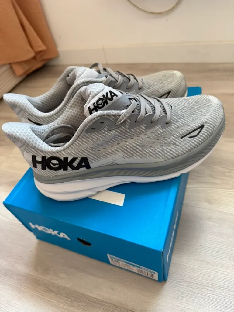 Used Hoka Clifton 9 bike — image 2 of 4