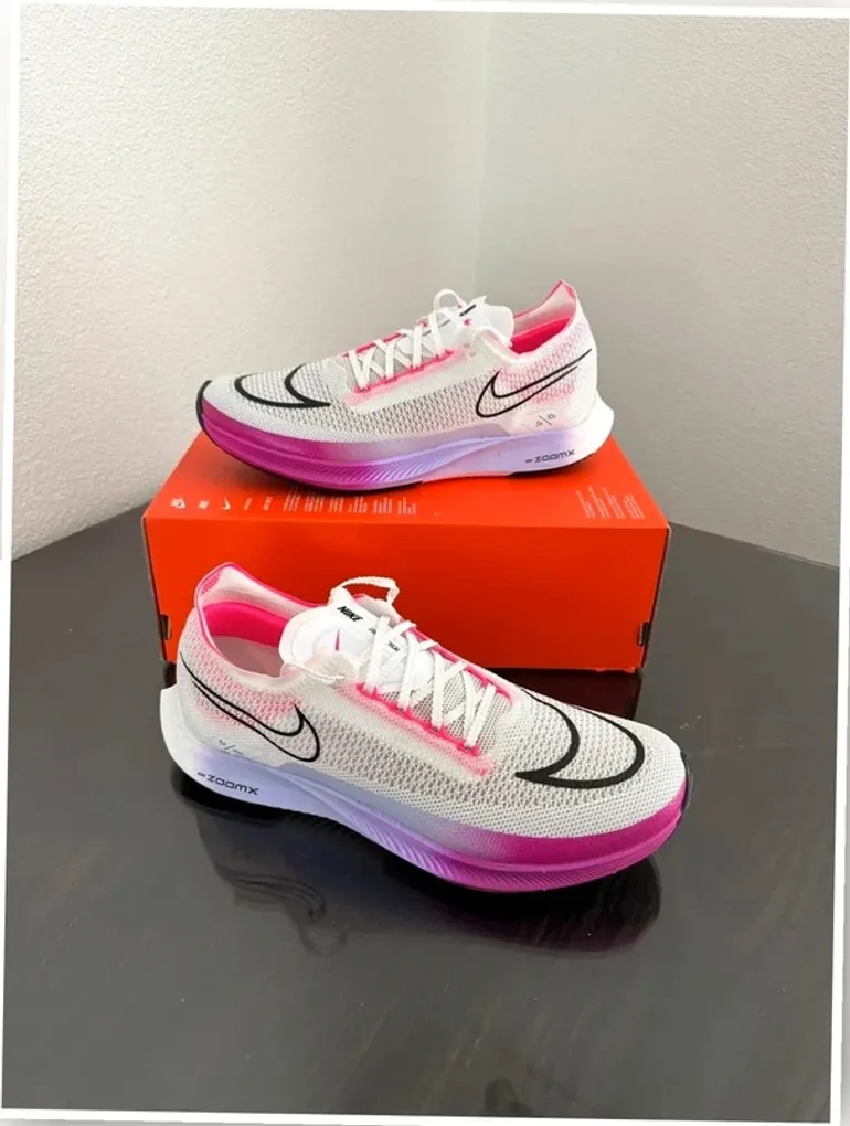 Used White Nike ZoomX Streakfly bike — image 2 of 10