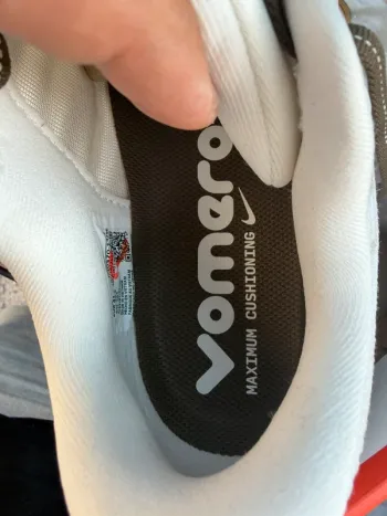 Used White Vomero Plus bike — image 3 of 4