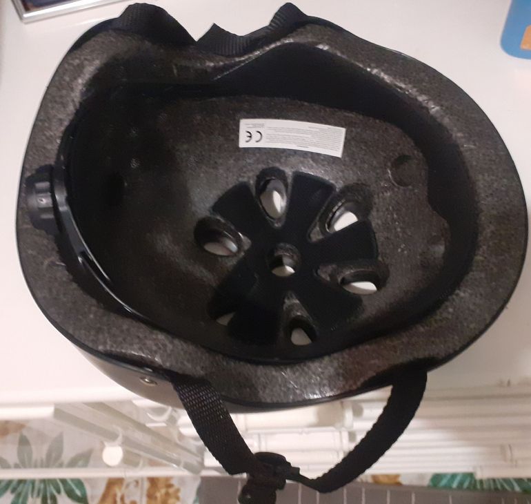 Used Decathlon Helmet bike — image 5 of 6